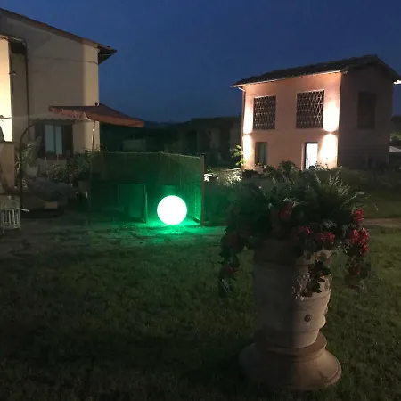 Le Rose Casa Della Ciri Lägenhet